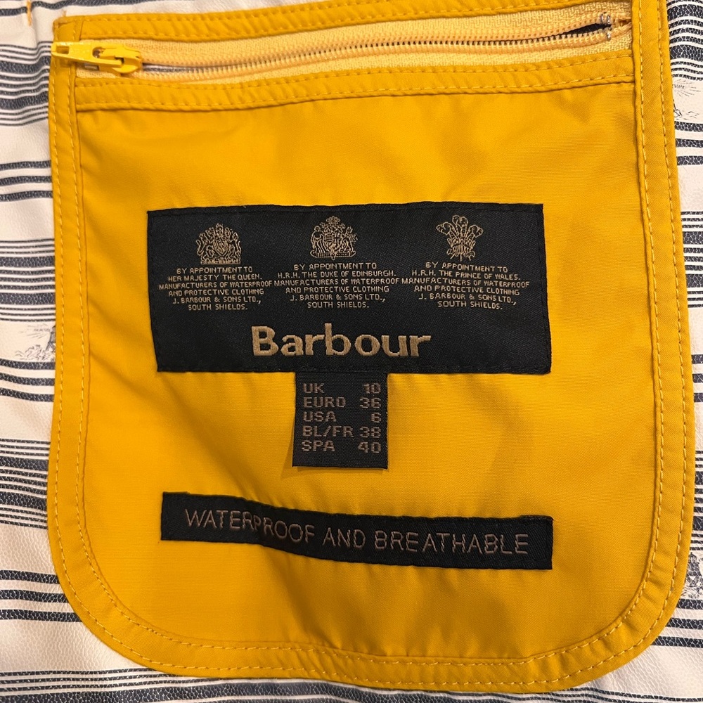 Barbour Yellow Waterproof Hooded Jacket - Picture 4 of 4